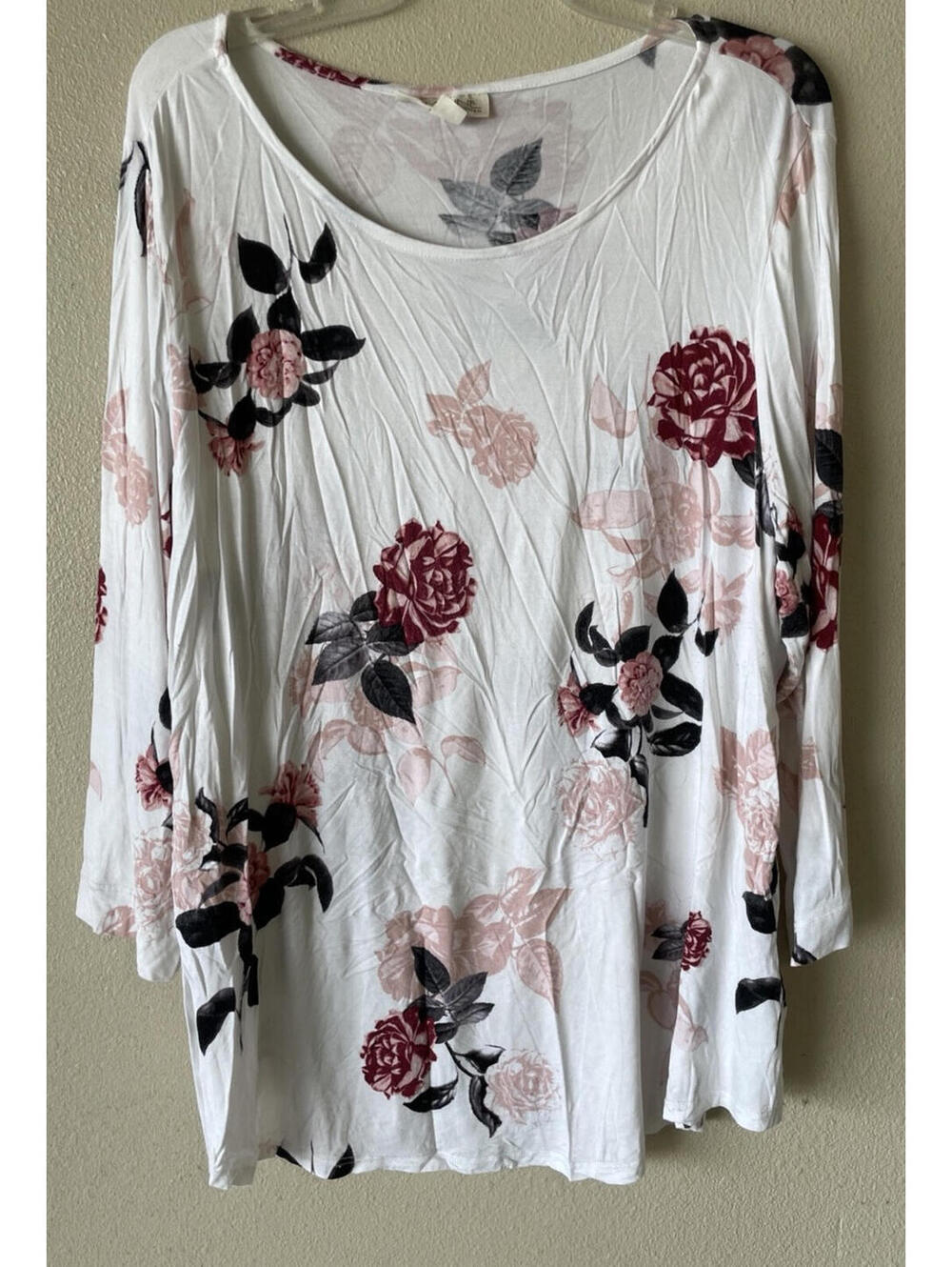 Emaline 1x Plus Floral T-shirt White Pink Flowers Long Sleeve